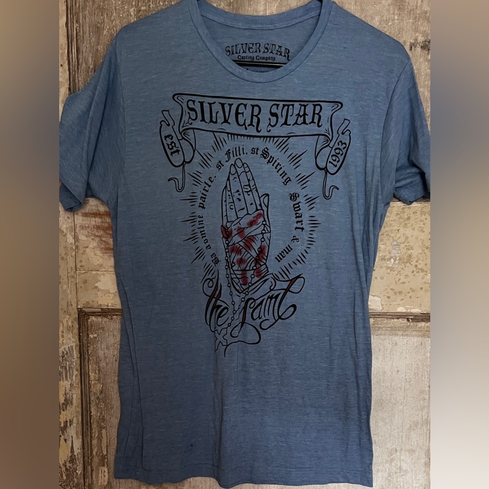 VINTAGE Silver Star Men tee M light blue Praying Hands Graphic Short Sleeve Y2K